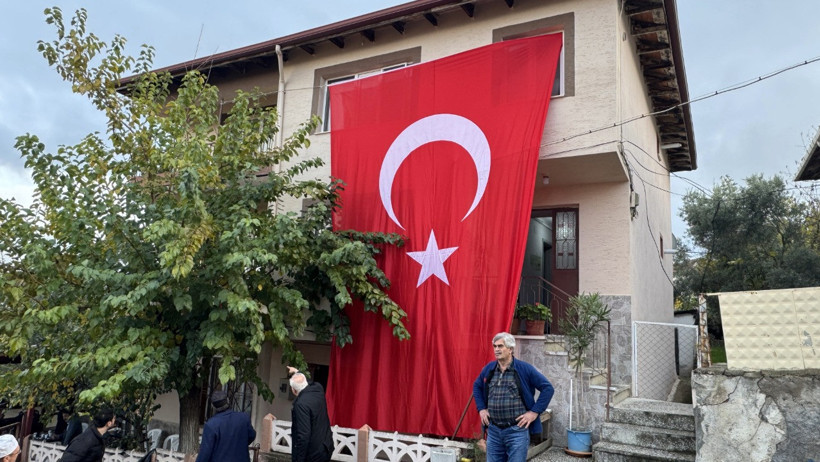 Şehit babası, son konuşmayı anlattı: ‘Sis var, kalkmıyor uçak’ - Resim : 1