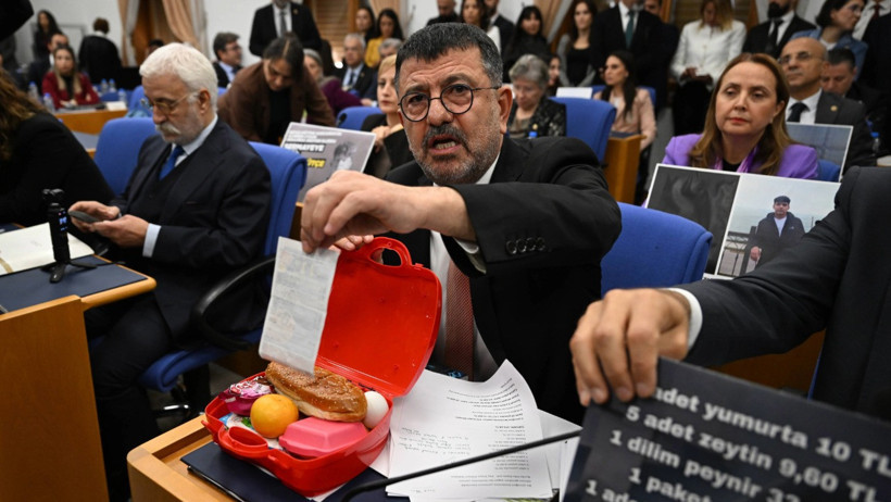 Komisyonda gergin anlar: Sıfırlar havada uçuştu, Bakan vekillere çıkıştı - Resim : 3