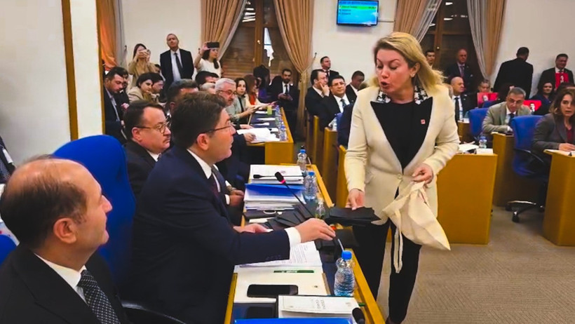 Komisyon gerildi: Bakan Yılmaz Tunç 'Şov yapmayın' diye çıkıştı - Resim : 2