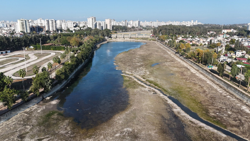 Adana'da son 52 yılın en kurak dönemi: Nehre ve kanallara su verilmiyor - Resim : 2