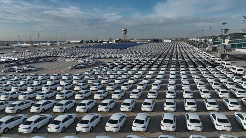 9 bin 200 araç törenle gaza bastı - Resim : 1