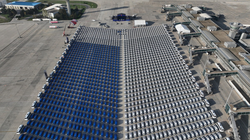 9 bin 200 araç törenle gaza bastı - Resim : 3