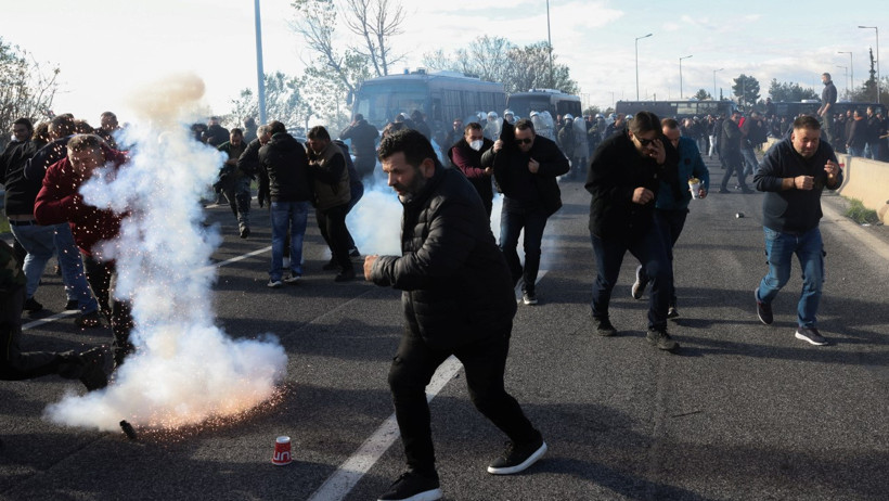 Yunanistan’da çiftçilere sert müdahale - Resim : 2