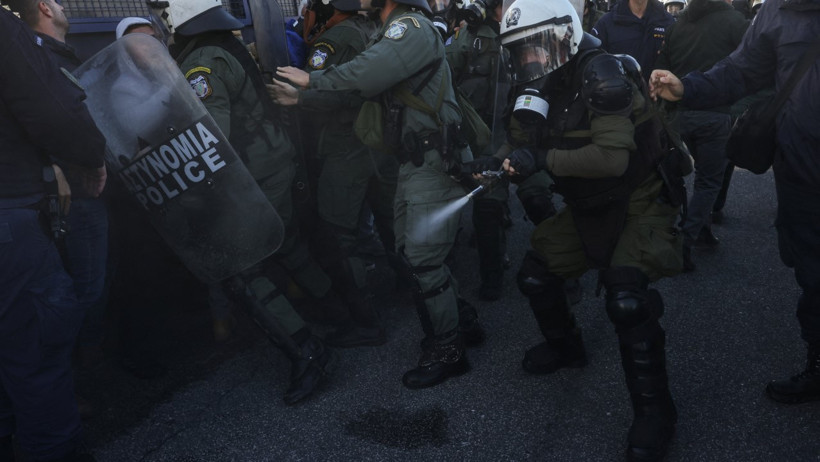 Yunanistan’da çiftçilere sert müdahale - Resim : 4