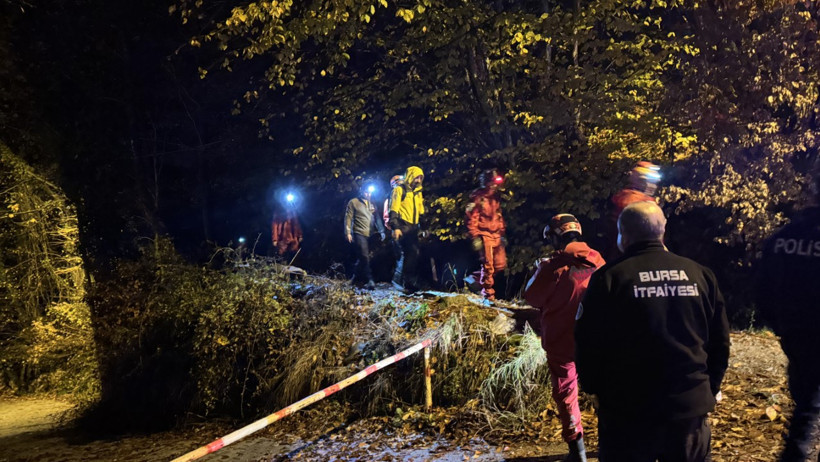 Ormanda mahsur kalan genç öldü, diğeri yaralı - Resim : 1