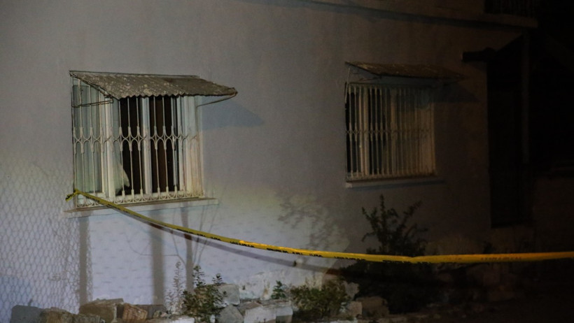 Eşinin cesedini banyoya gömdü - Resim : 1