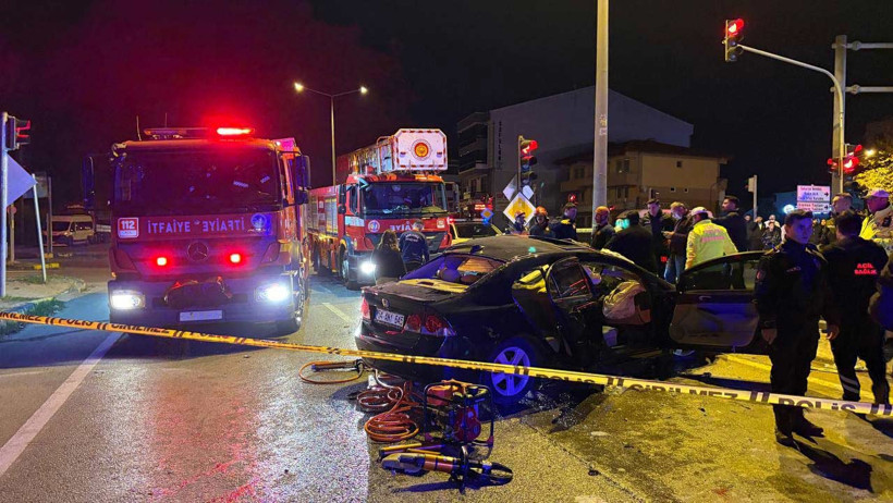 Sakarya'da feci kaza ölü ve yaralılar var - Resim : 1