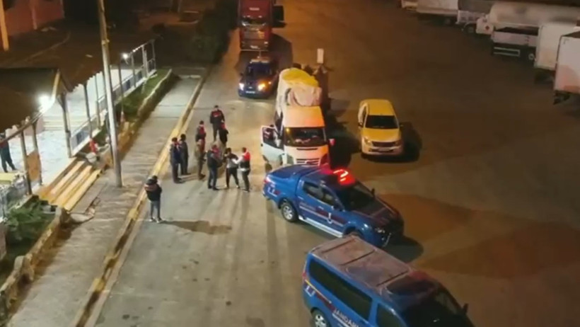 81 ilde düzensiz göç denetimi: 972 göçmen yakalandı - Resim : 1