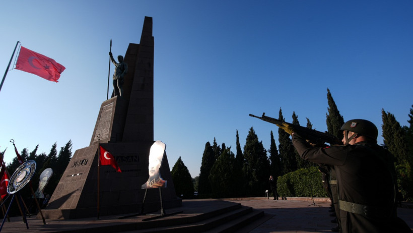 Şehit Asteğmen Kubilay Menemen'de anıldı - Resim : 1