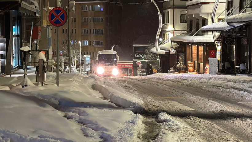 Bolu Dağı ağır tonajlı araçların geçişine kapatıldı - Resim : 4