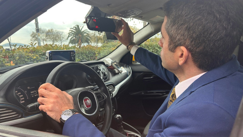 En iyi okullara gitti taksici oldu - Resim : 1