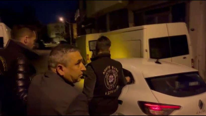 Kan donduran cinayet: Annesini öldürüp gömdükleri yere her ay gidip dua etmiş - Resim : 2