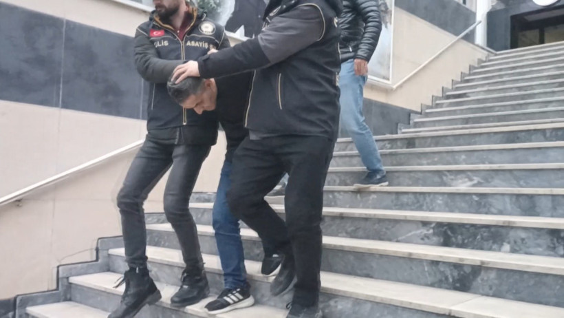 Selam verip kuyumcu soydu, metrob&uuml;sle ka&ccedil;tı - Resim : 2