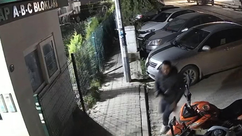 Eski sevgili iddiası... Genç kadın sokak ortasında öldürüldü - Resim : 1