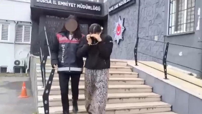 107 su&ccedil; kaydı bulunan ş&uuml;pheli, bazının altında yakalandı - Resim : 1