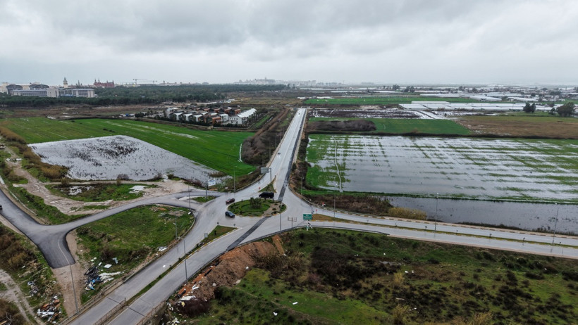 Antalya'da hortum geçti, yıkım kaldı - Resim : 4