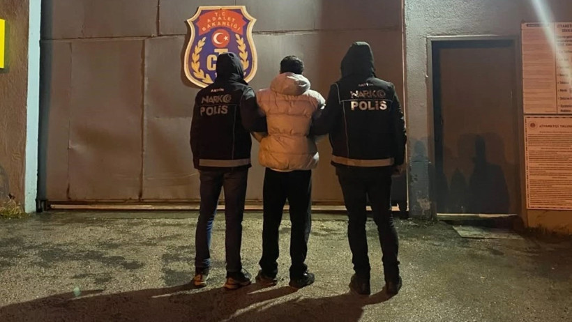 Sınırda 1 milyon liralık kokain ele ge&ccedil;irildi - Resim : 1