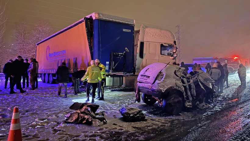 Erzurum'da feci kaza: 4 ölü - Resim : 2