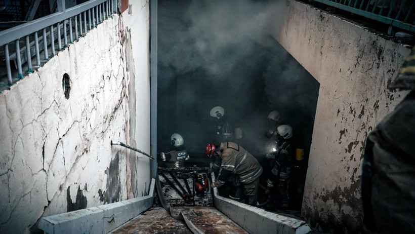 Fabrikada yangın: İtfaiye faciayı &ouml;nledi - Resim : 2