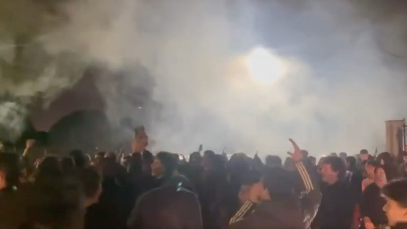 Ege &Uuml;niversitesi ayakta - Resim : 2