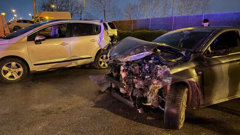 TEM'de zincirleme kaza! Çok sayıda yaralı var - Resim : 4