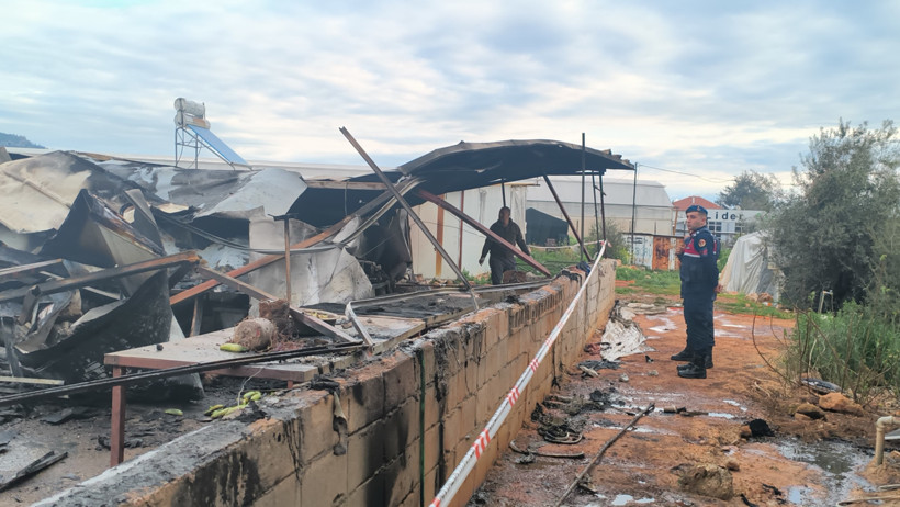 Antalya'da yangın faciası: 5'i çocuk, 6 ölü - Resim : 2