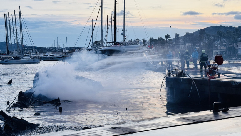 Yalıkavak marinada yangın: Motoryatlar suya gömüldü - Resim : 2