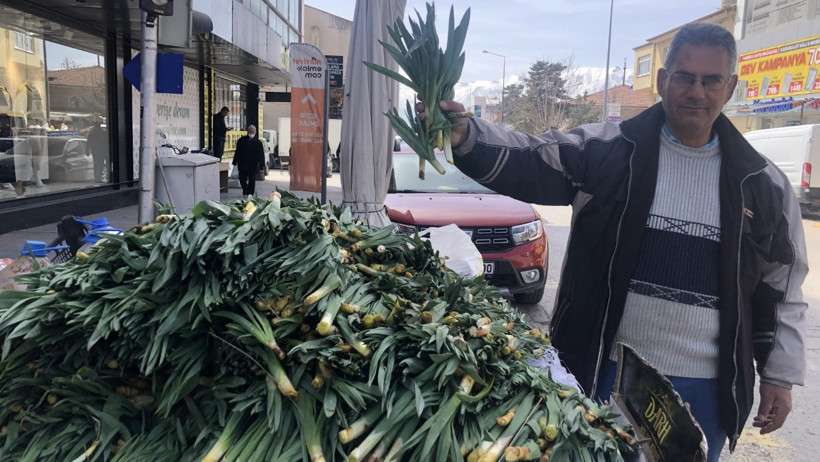 'Doğal antibiyotik' diye biliniyor: Tezgahlardaki yerini aldı, kilosu 200 TL - Resim : 1