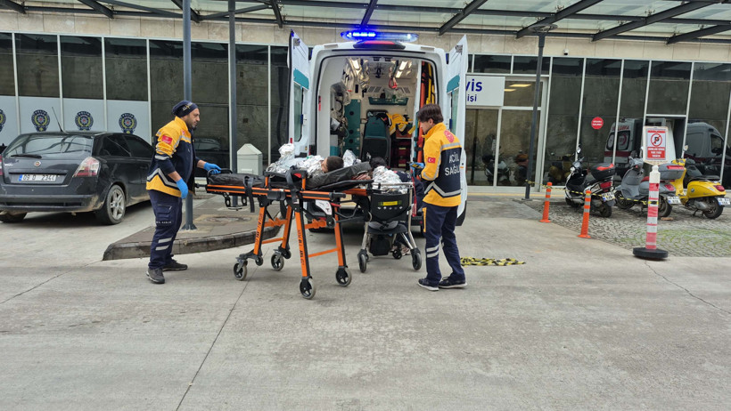 Bot battı, biri bebek 19 göçmen boğularak öldü - Resim : 1