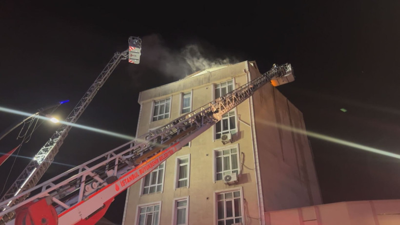 Küçükçekmece’de korkutan otel yangını - Resim : 2