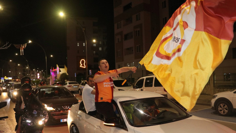 Derbi sonrası bıçaklı saldırı: Galatasaray taraftarı yaralandı - Resim : 1