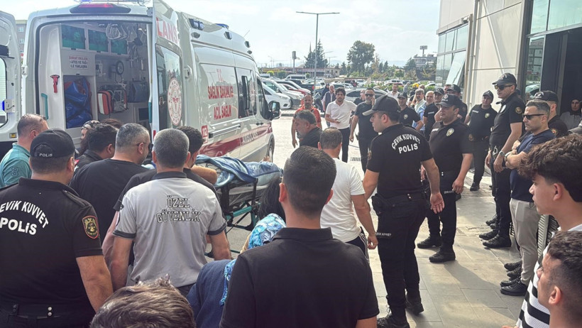 Tarsus'ta katliam: 4 ölü, 8 yaralı - Resim : 2