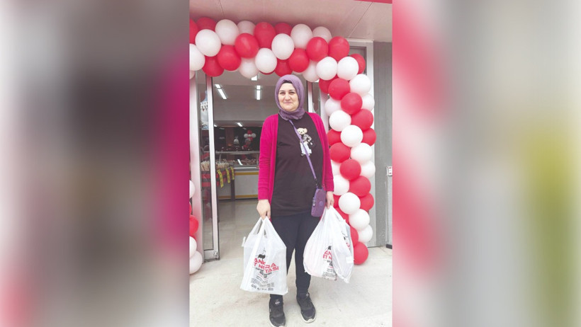 Bayram öncesi ucuz et kuyruğu - Resim : 4