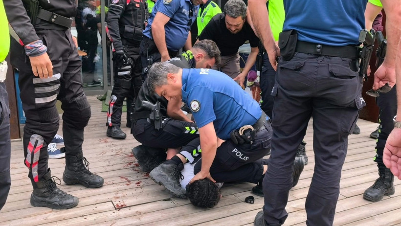 Yol kavgasında kan aktı! 1&rsquo;i polis 5 yaralı - Resim : 1