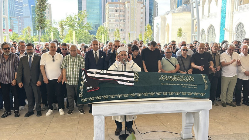 Reha Muhtar son yolculuğuna uğurlandı - Resim : 2
