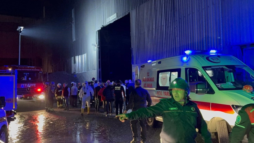 Demir çelik fabrikasında facia! 3 işçi hayatını kaybetti - Resim : 3