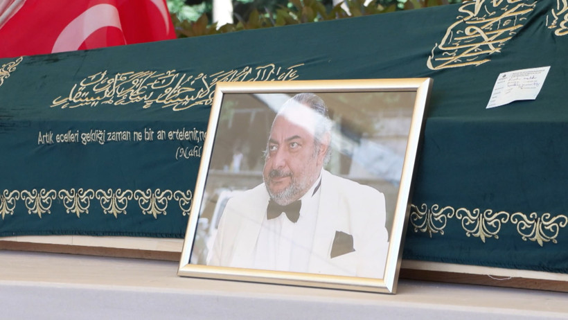 Reha Muhtar "Cenazeme gelmesin" demişti: Deniz Uğur ve Nilüfer cenazeye katılmadı - Resim : 1