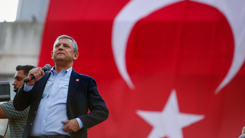 Özgür Özel: CHP'ye çökmeye çalışanlar, siz bizi yenemezsiniz - Resim : 3