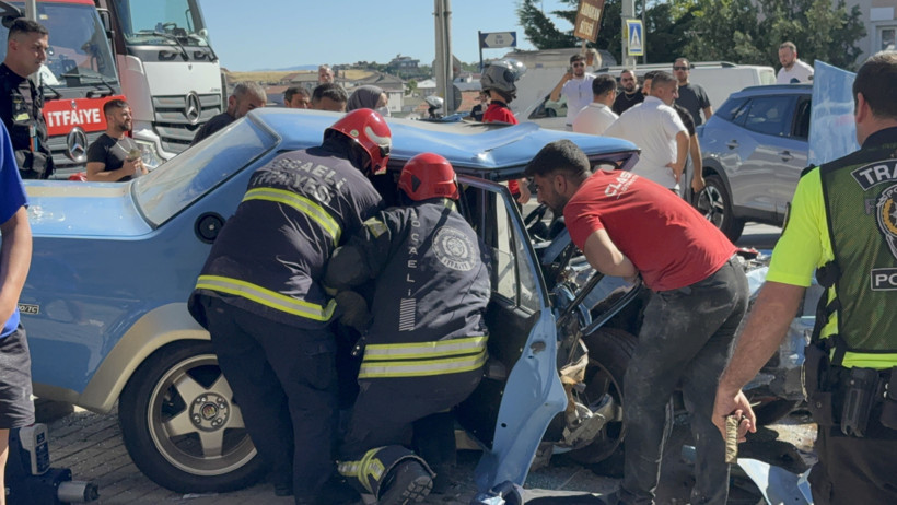 Binbir emekle topladığı aracında can verdi - Resim : 1