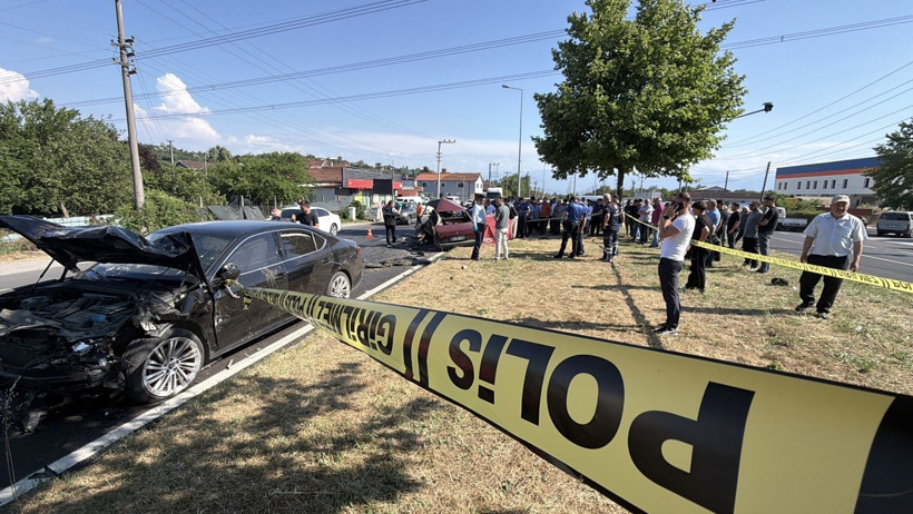 AKP'li vekilin kullandığı araç kaza yaptı: Ölü ve yaralılar var - Resim : 1