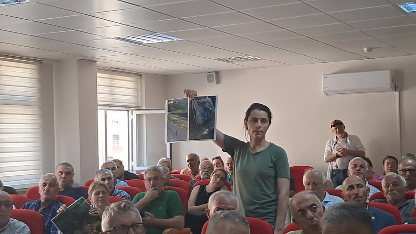 Arhavi'de halkı bilgilendirme toplantısında gerginlik - Resim : 1