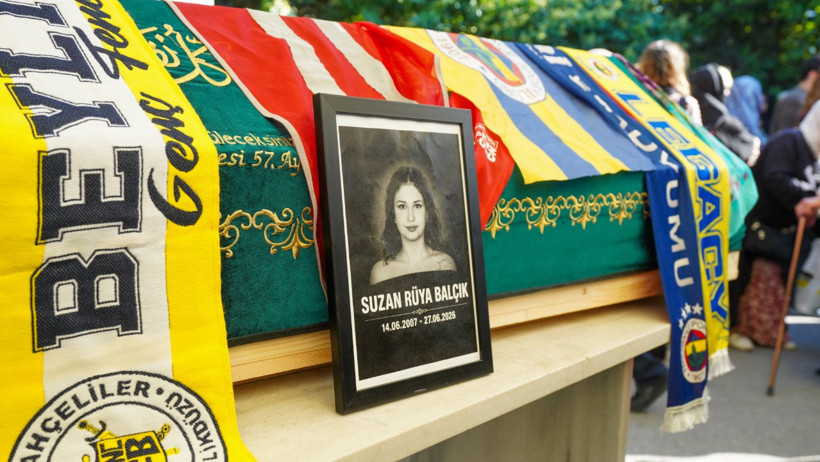 Suzan R&uuml;ya Bal&ccedil;ık son yolculuğuna uğurlandı - Resim : 1