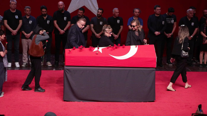 Zihni Göktay'a duygusal veda! Okuduğu mektup gözyaşlarına neden oldu - Resim : 3