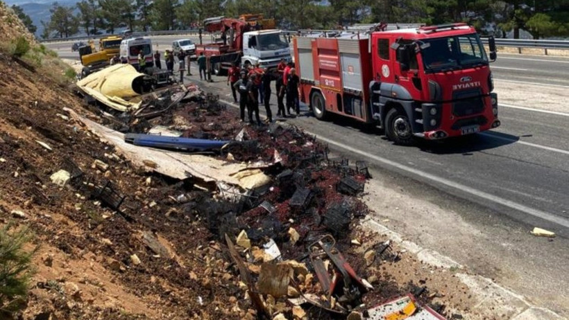Nişanına günler kala trafik kazasında hayatını kaybetti - Resim : 2