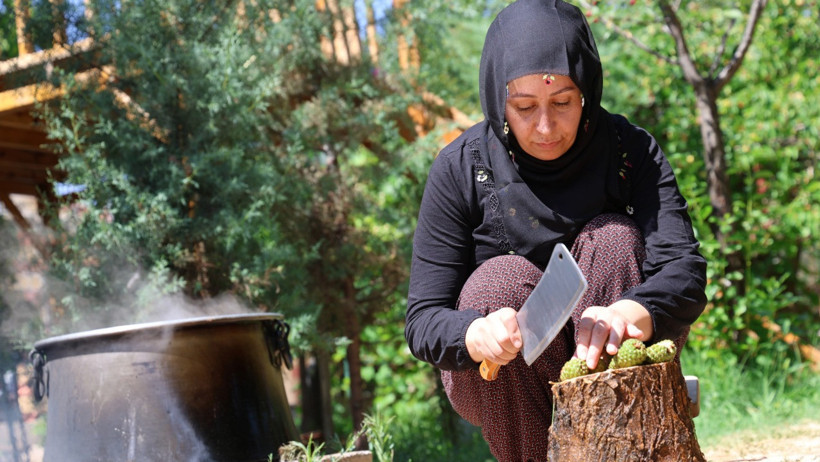 Odun ateşinde 8 saat kaynatılıyor: Faydasını duyan sıraya girdi - Resim : 3