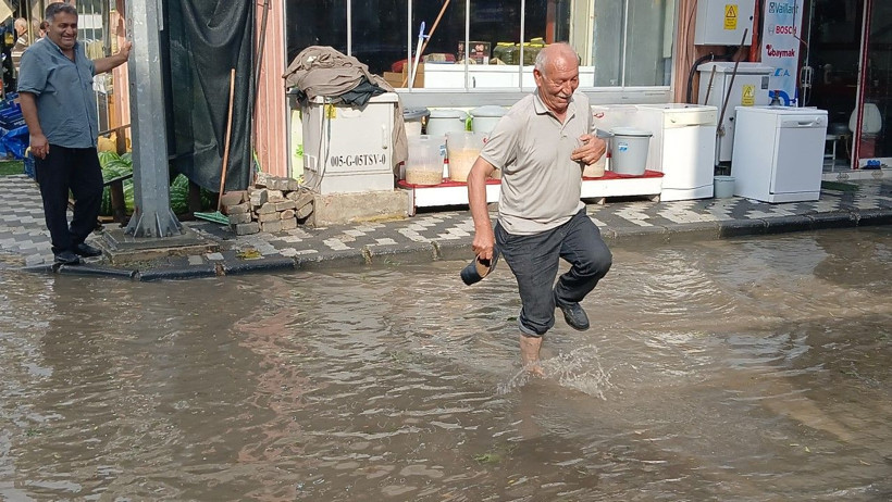 Amasya'da 41 evin çatısı uçtu - Resim: 3