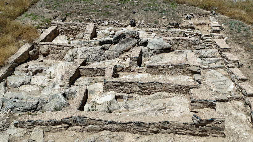 Isparta'da 1500 yıllık demirci atölyesi gün yüzüne çıkarıldı - Resim : 1