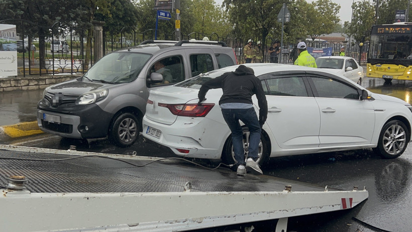 İstanbul'da otobüs kazası: 30 yaralı, 2'sinin durumu ağır - Resim : 1