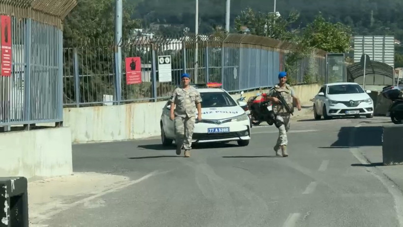 Yalova'da askeri uçak düştü - Resim : 1