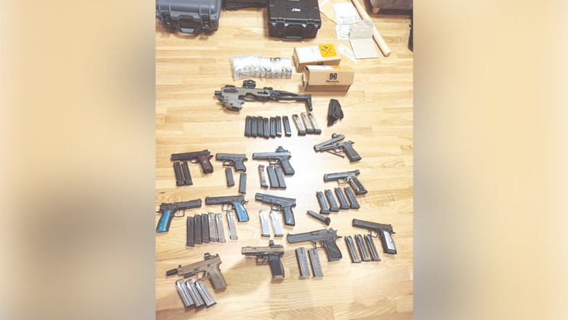İnsanların dini değerlerini s&ouml;m&uuml;r&uuml;p ceplerini doldurdular - Resim : 1